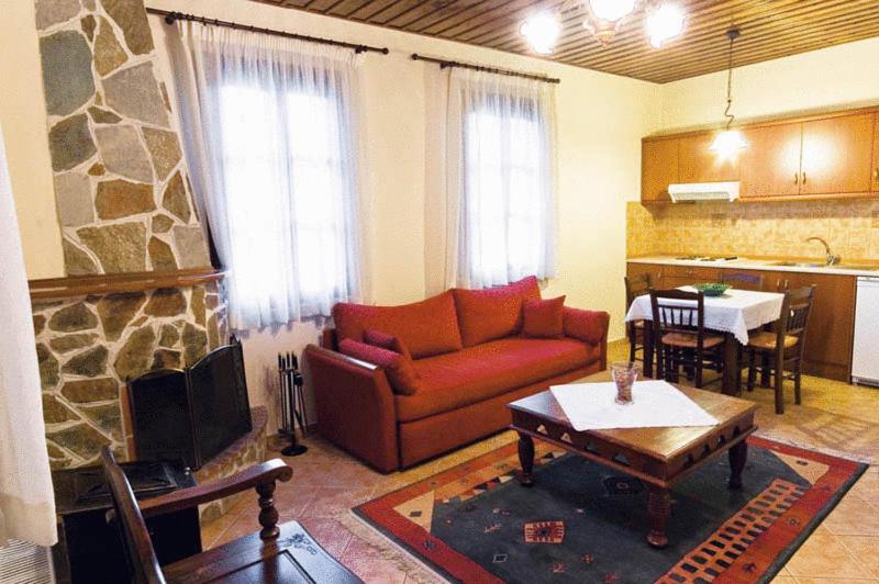 Villa Kastanodasos Emporio  Rom bilde